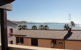 Baciati Dal Sole - Appartamento Fronte Spiaggia